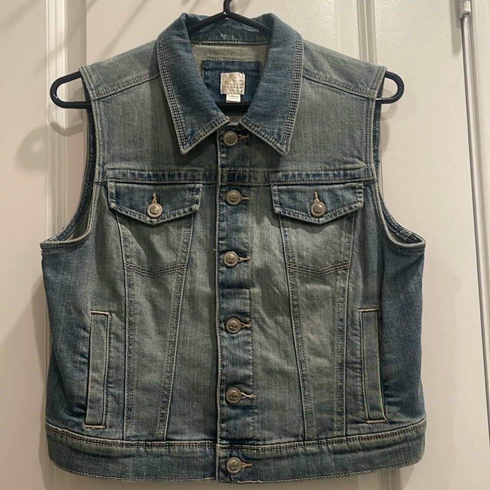 LC Lauren Conrad Blue Denim Vest, Size Medium